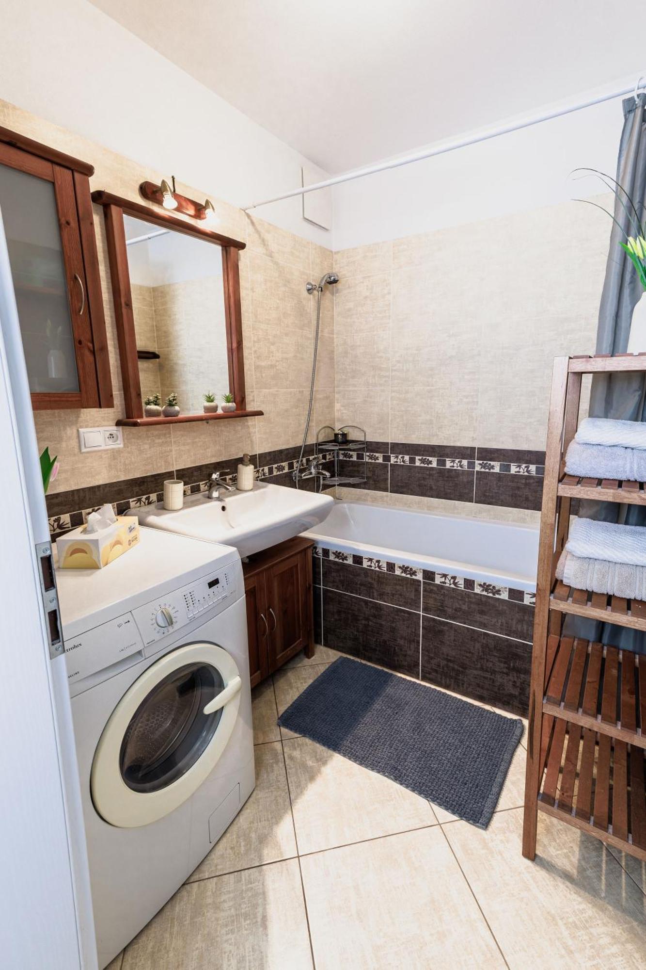 ברטיסלאבה Sunny Apartment With Amazing Terrace On The 13Th Floor Near City Center מראה חיצוני תמונה
