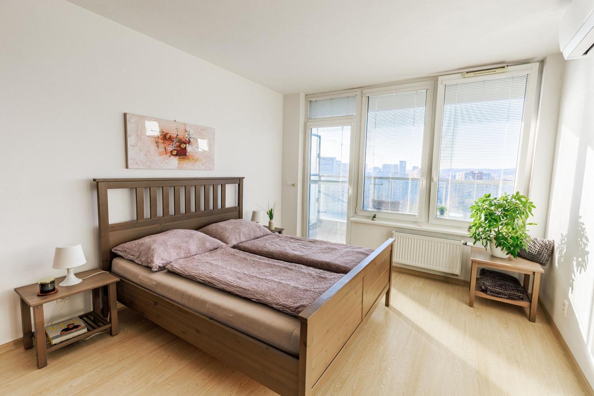 ברטיסלאבה Sunny Apartment With Amazing Terrace On The 13Th Floor Near City Center מראה חיצוני תמונה